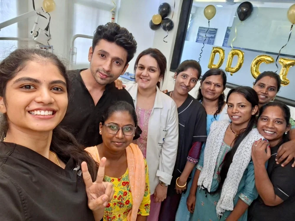 Deshpande Dental Team 6